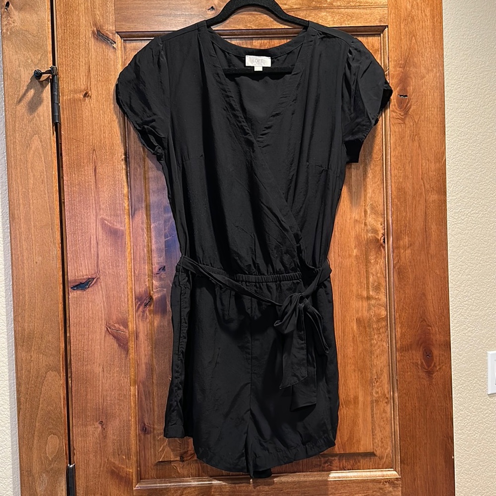 Black linen roper with tie waist!